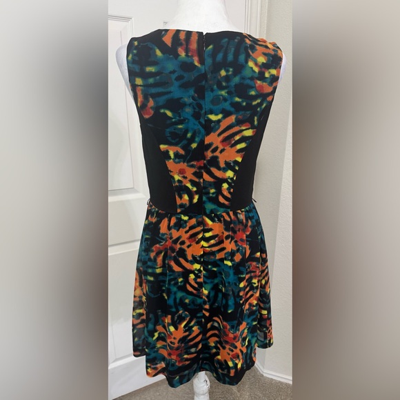 Kensie Fit and Flare Sleeveless Mini Dress Size M - Picture 4 of 9